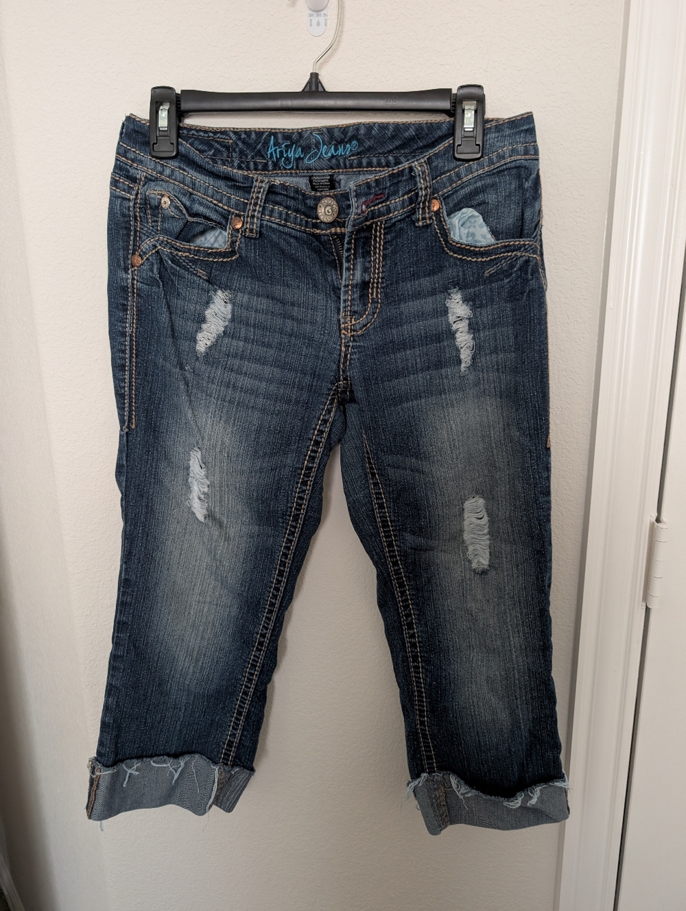 Capri Jeans